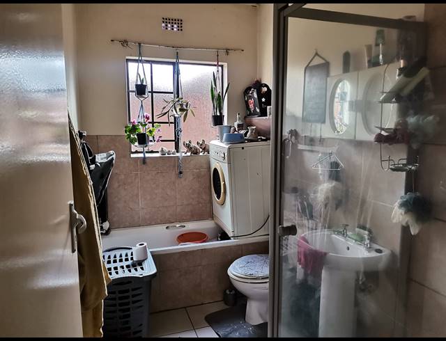 2 BEDROOM APARTMENT FOR SALE IN SONNEVELD